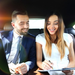 FIRST CLASS (Mercedes 500 o.ä.)